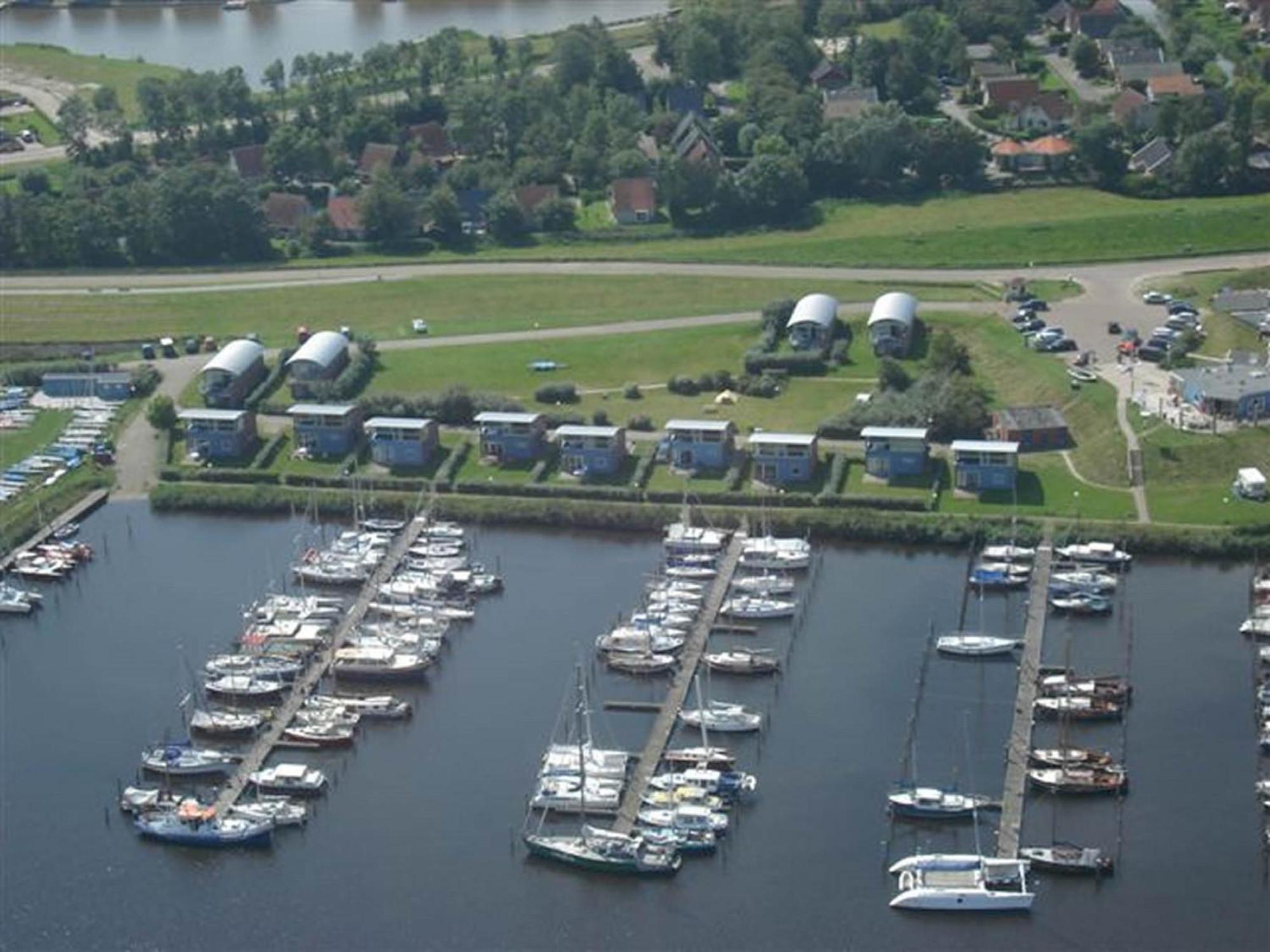 House Marijke With Winter Garden And Direct Access To The Lauwersmeer Anjum Exteriér fotografie