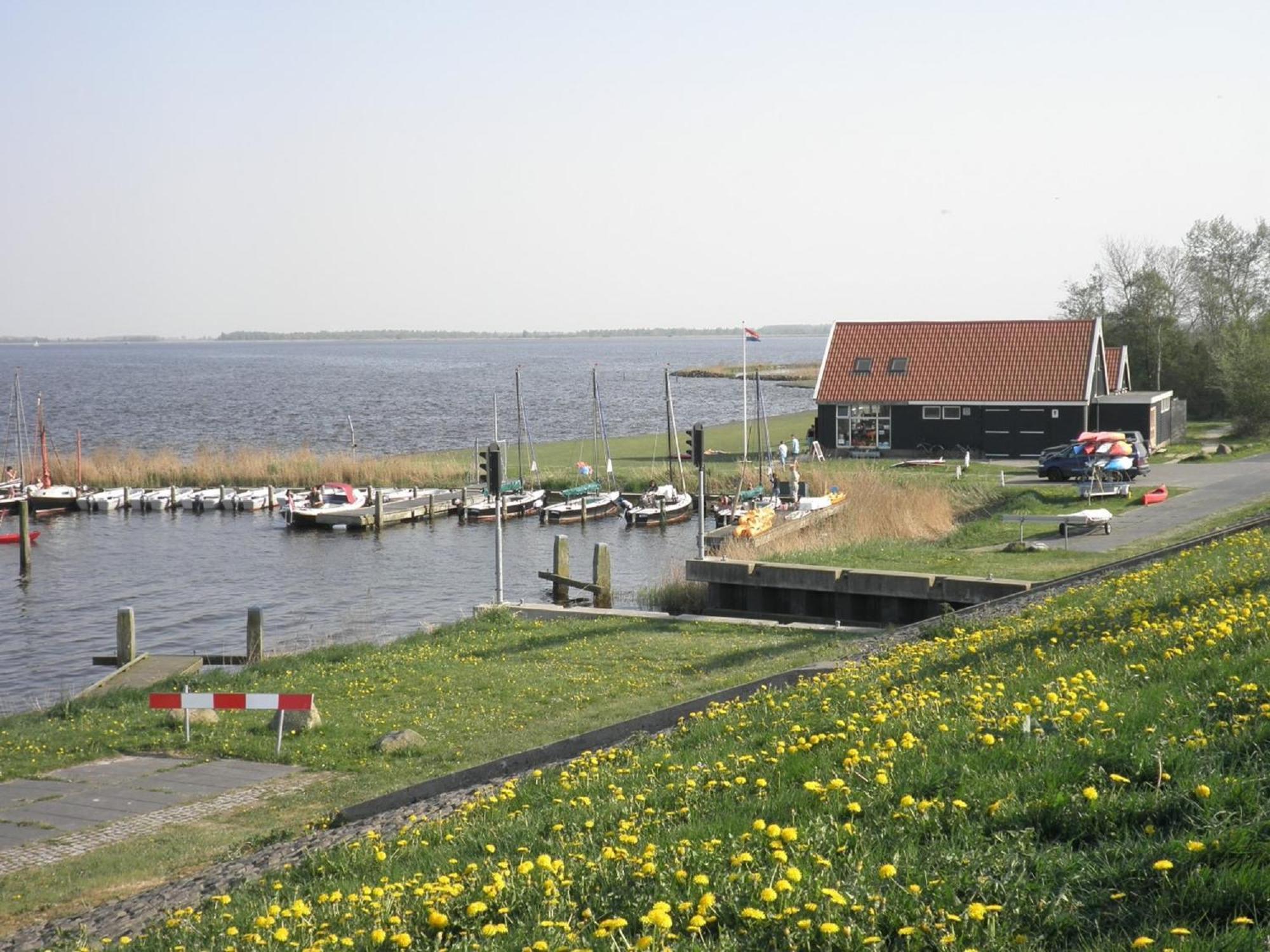 House Marijke With Winter Garden And Direct Access To The Lauwersmeer Anjum Exteriér fotografie