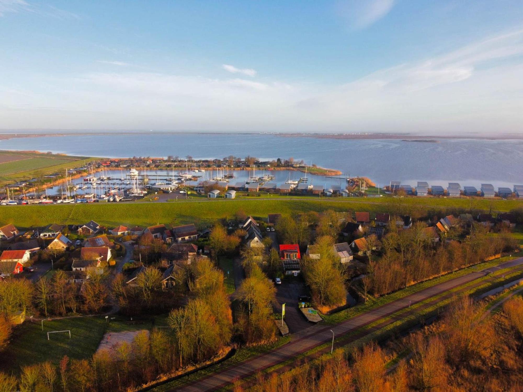 House Marijke With Winter Garden And Direct Access To The Lauwersmeer Anjum Exteriér fotografie
