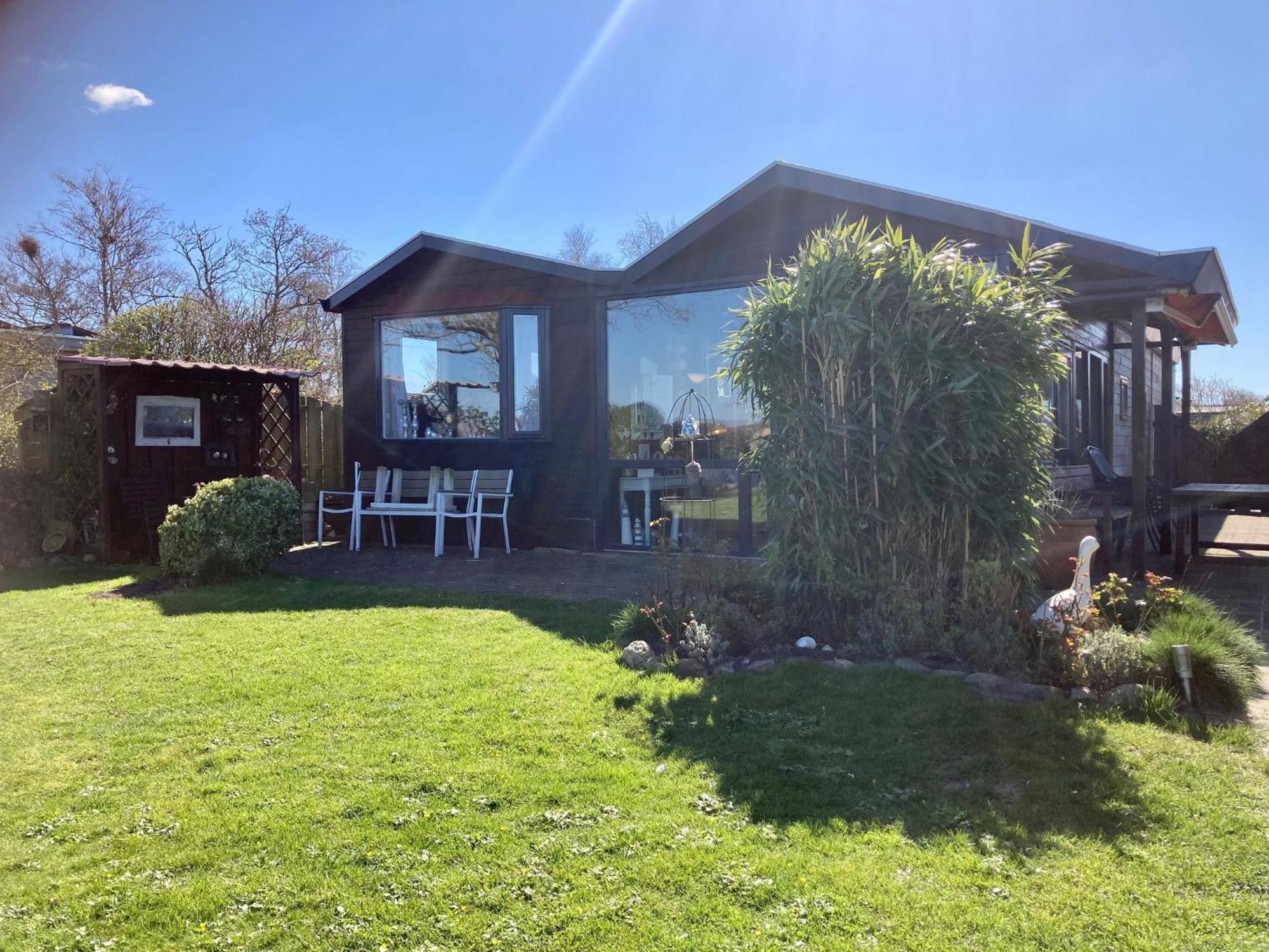 House Marijke With Winter Garden And Direct Access To The Lauwersmeer Anjum Exteriér fotografie